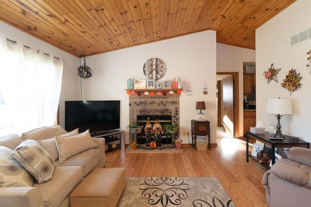 5616 Stonefield ROAD, Slinger, WI 53086