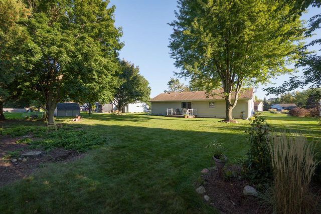 5616 Stonefield ROAD, Slinger, WI 53086