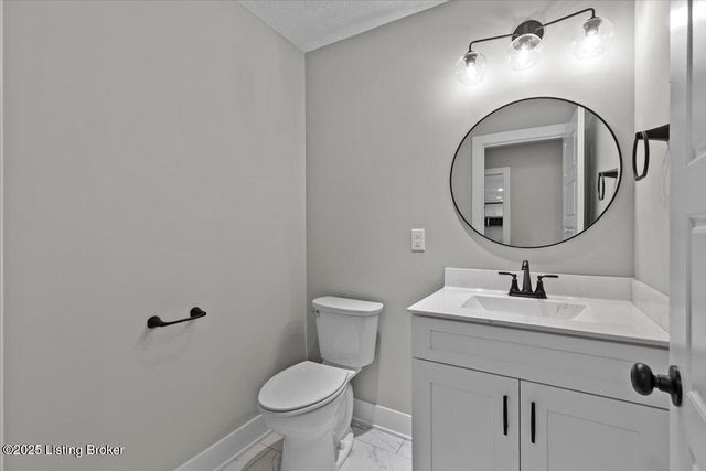 605 Ashwood Ave, Elizabethtown, KY 42701