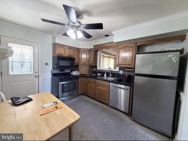213 LUFF LN, Warminster, PA 18974