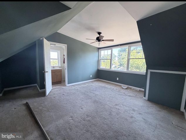 213 LUFF LN, Warminster, PA 18974