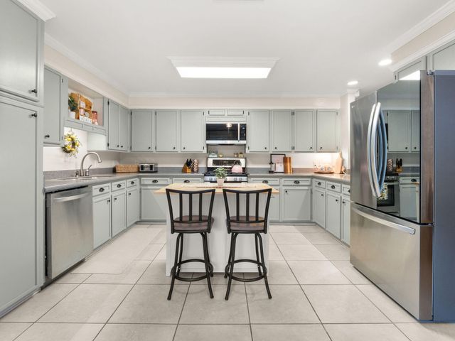 1616 Charleston, Deridder, LA 70634