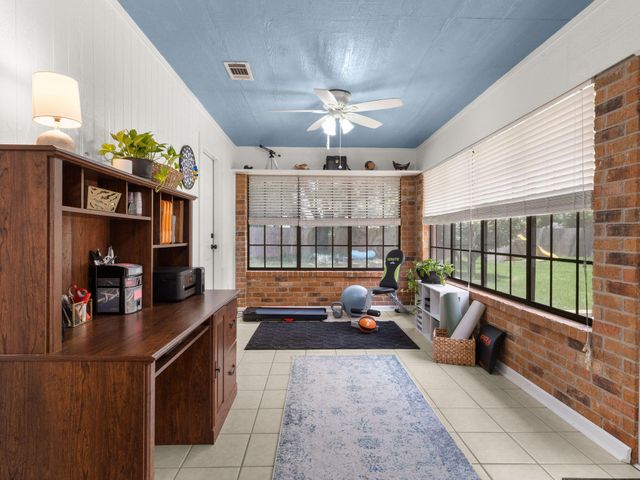 1616 Charleston, Deridder, LA 70634
