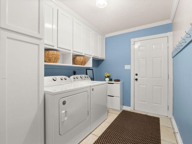 1616 Charleston, Deridder, LA 70634