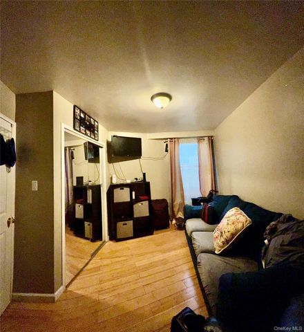 61-20 Grand Central Parkway B 708, Forest Hills, NY 11375