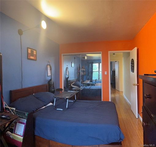 61-20 Grand Central Parkway B 708, Forest Hills, NY 11375