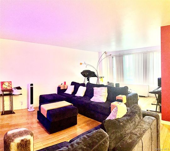61-20 Grand Central Parkway B 708, Forest Hills, NY 11375