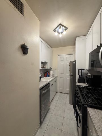 61-20 Grand Central Parkway B 708, Forest Hills, NY 11375