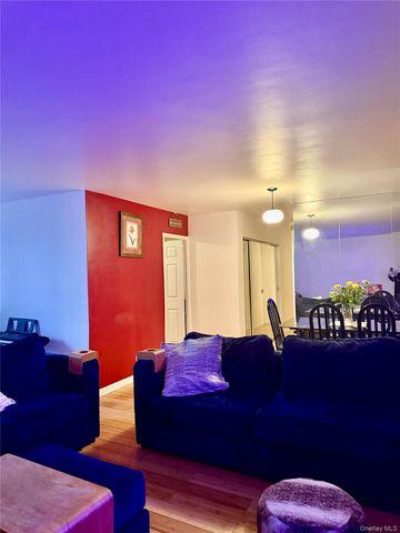 61-20 Grand Central Parkway B 708, Forest Hills, NY 11375