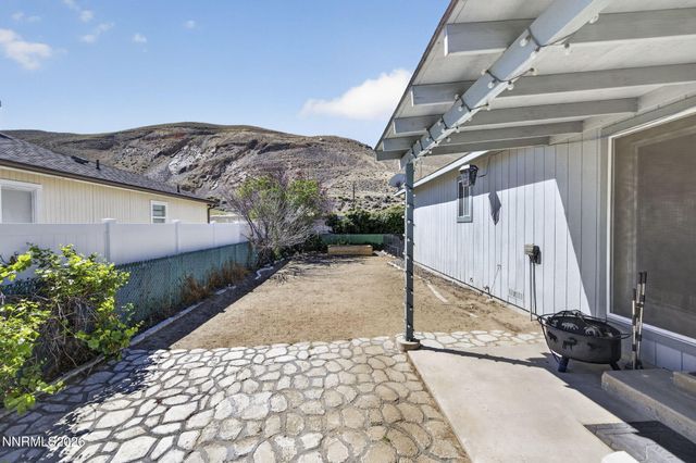 408 Ave De La Bleu De Clair, Sparks, NV 89434