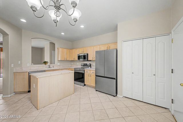 3435 E DENNISPORT Avenue, Gilbert, AZ 85295