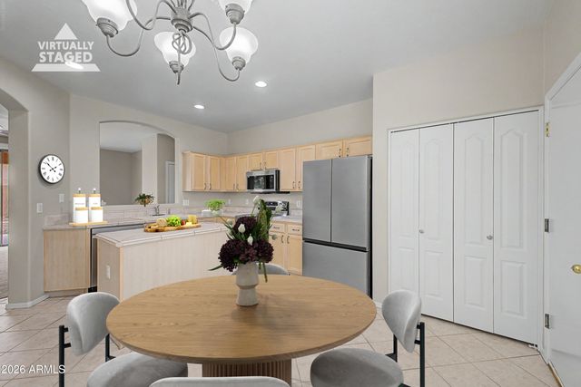 3435 E DENNISPORT Avenue, Gilbert, AZ 85295