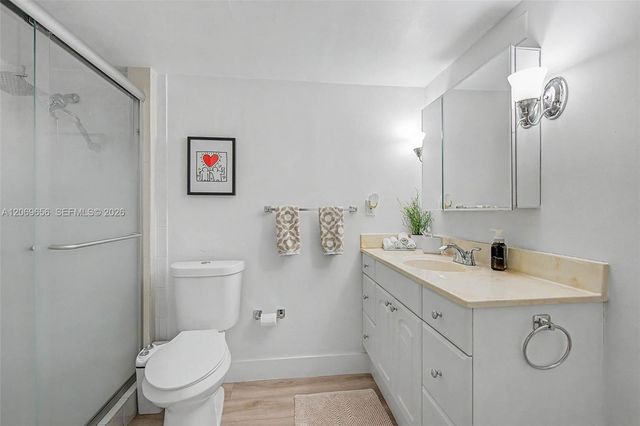 10852 N Kendall Drive 314, Miami, FL 33176