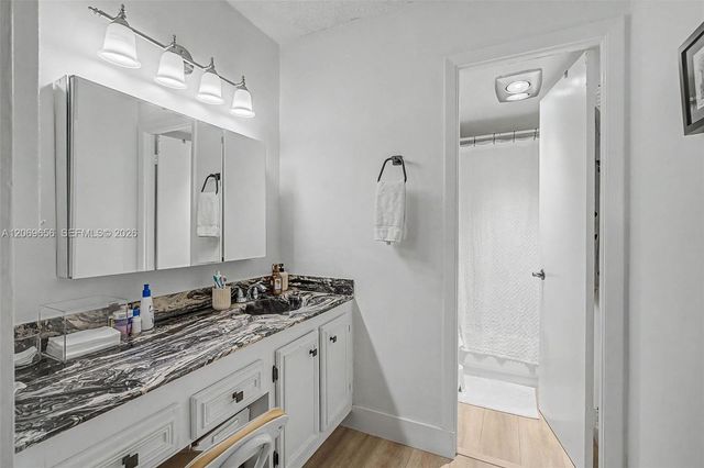 10852 N Kendall Drive 314, Miami, FL 33176