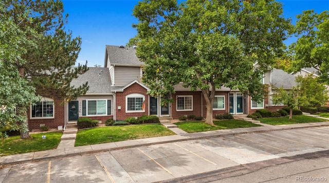 9609 W Chatfield Avenue B, Littleton, CO 80128