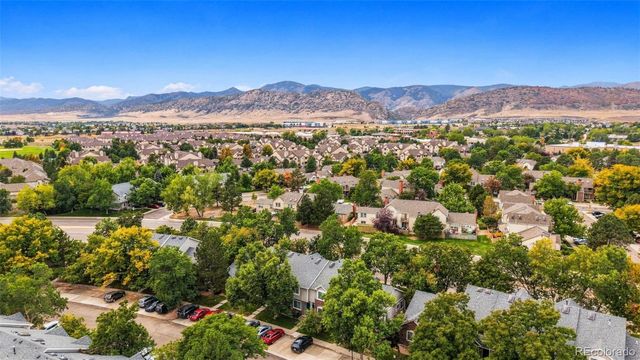 9609 W Chatfield Avenue B, Littleton, CO 80128