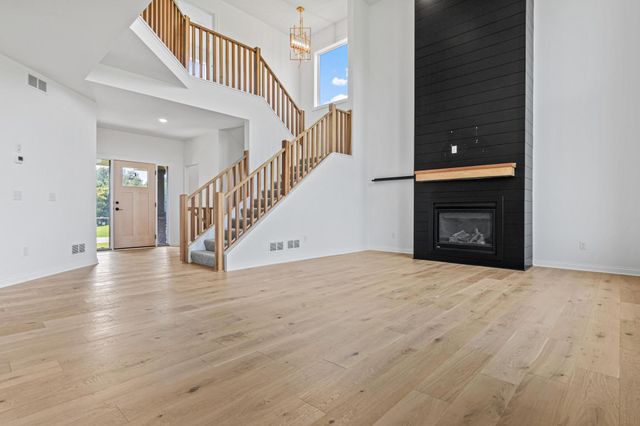 917 174th Avenue NE, Ham Lake, MN 55304