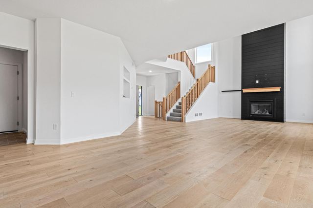 917 174th Avenue NE, Ham Lake, MN 55304