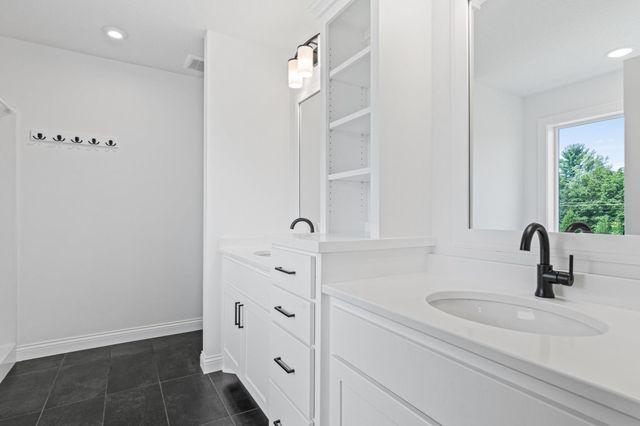 917 174th Avenue NE, Ham Lake, MN 55304