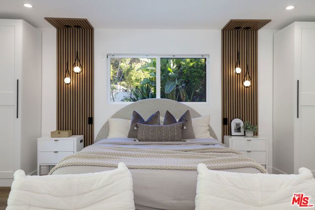 5900 Nita Avenue, Woodland Hills (los Angeles), CA 91367