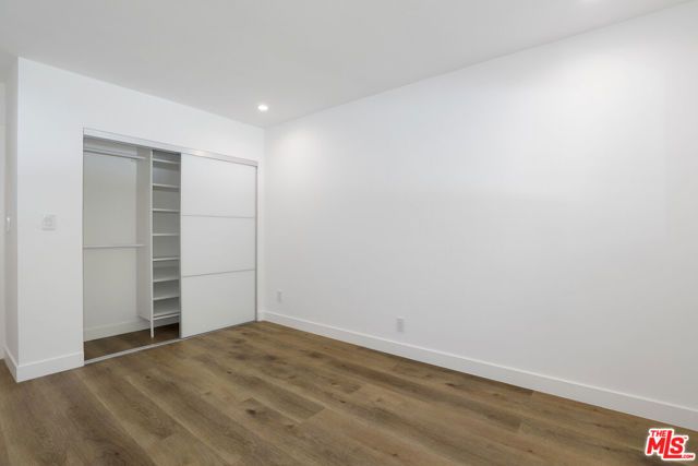 5900 Nita Avenue, Woodland Hills (los Angeles), CA 91367