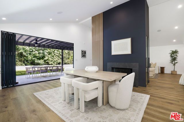 5900 Nita Avenue, Woodland Hills (los Angeles), CA 91367