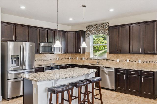 2651 MEAD AVENUE, St Cloud, FL 34771