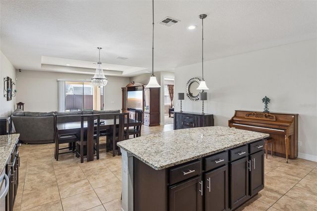 2651 MEAD AVENUE, St Cloud, FL 34771
