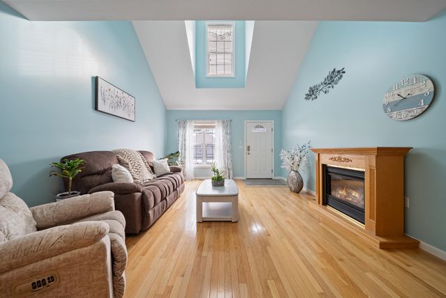 74 Pleasant Street, Windham, NH 03087