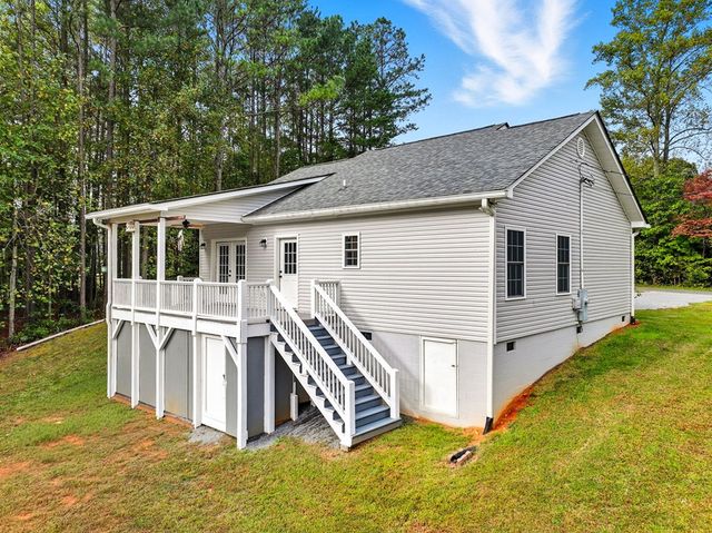 716 Old Pleasant Valley, Talking Rock, GA 30175