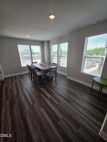 1250 Coach Station Alley 201, Raleigh, NC 27601