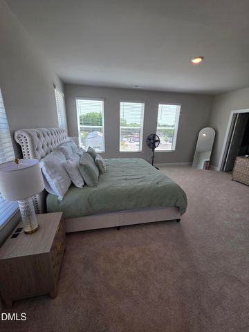 1250 Coach Station Alley 201, Raleigh, NC 27601