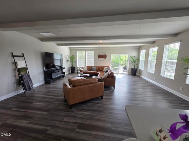 1250 Coach Station Alley 201, Raleigh, NC 27601