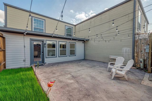 10189 Beekman Place Drive, Houston, TX 77043