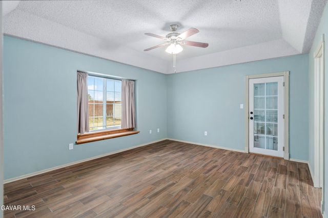 8811 Satinwood Avenue, California City, CA 93505