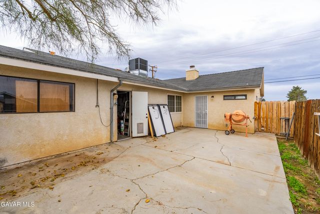 8811 Satinwood Avenue, California City, CA 93505