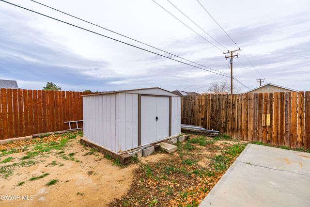 8811 Satinwood Avenue, California City, CA 93505