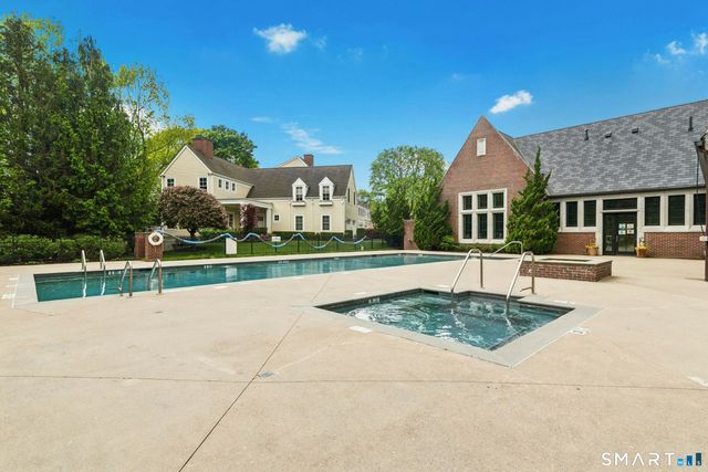77 Havemeyer Lane 310, Stamford, CT 06902