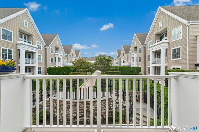 77 Havemeyer Lane 310, Stamford, CT 06902