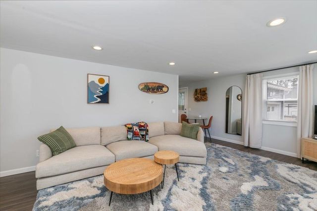 18 Old Road, Plaistow, NH 03865