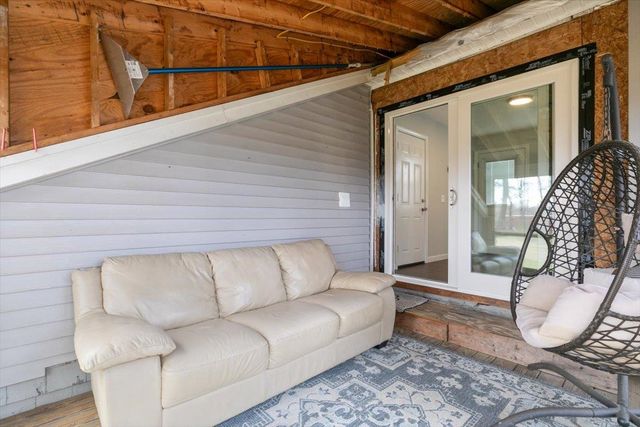 18 Old Road, Plaistow, NH 03865