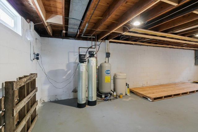 18 Old Road, Plaistow, NH 03865