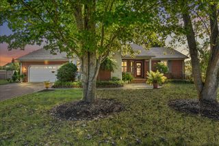 14 Delana Ave, Lawrenceburg, TN 38464