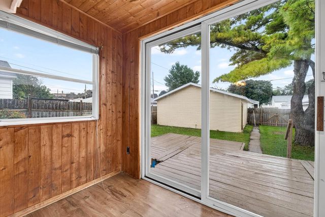 3822 S 19th STREET, Milwaukee, WI 53221