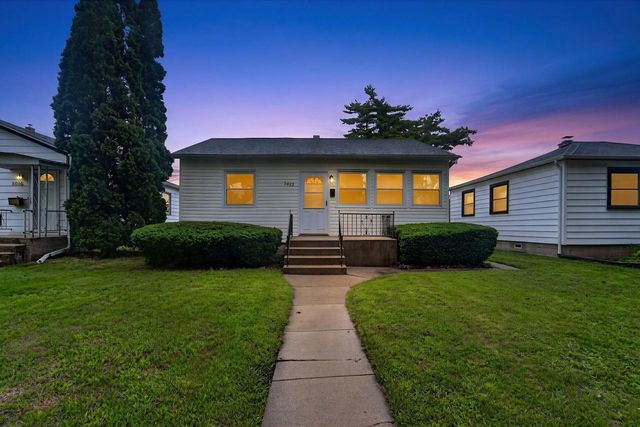 3822 S 19th STREET, Milwaukee, WI 53221