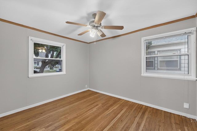3822 S 19th STREET, Milwaukee, WI 53221