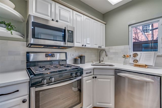 3623 Hawthorne Avenue, Dallas, TX 75219