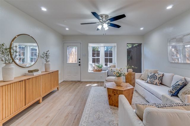 3623 Hawthorne Avenue, Dallas, TX 75219