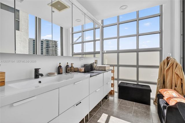 3451 NE 1st Ave PM03, Miami, FL 33137