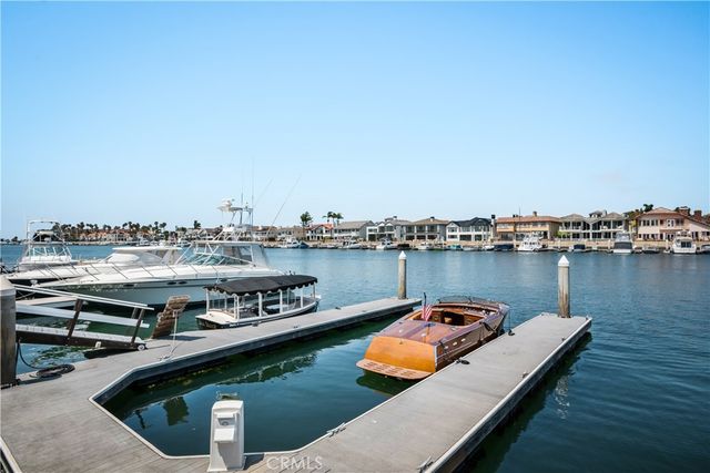 16462 Malden Circle, Huntington Beach, CA 92649